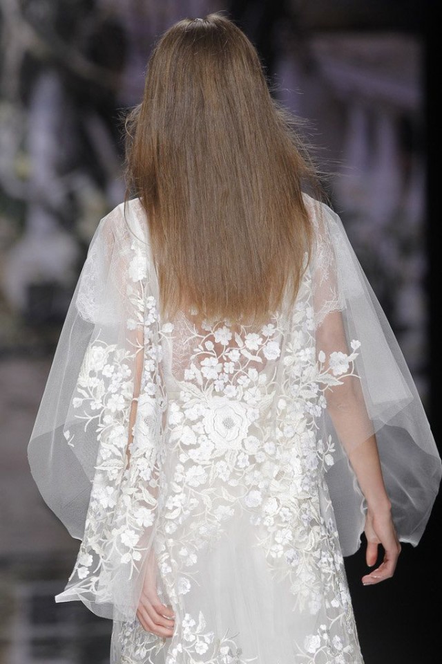 Vestidos de novia con capa Vestidos de novia con capa